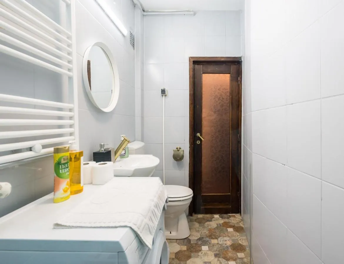 Sleek Comfort - A Blend Of Style And Convenience Bucharest 0*,  Romania