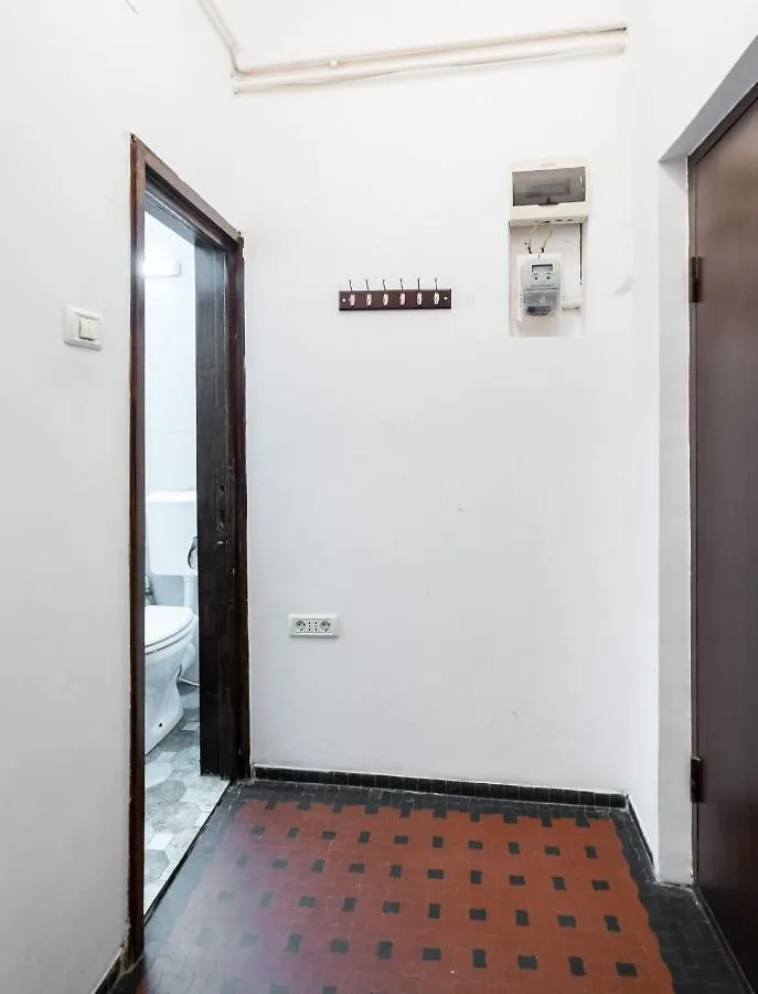 Sleek Comfort - A Blend Of Style And Convenience Bucharest 0*,