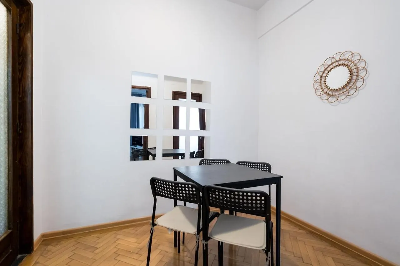Apartment Sleek Comfort - A Blend Of Style And Convenience Bucharest Romania
